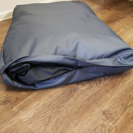 Просто лежак серый для собак средних пород со съемным чехлом Casual pets