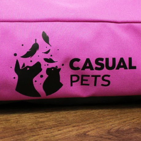 Просто лежак розовый для собак средних пород со съемным чехлом Casual pets