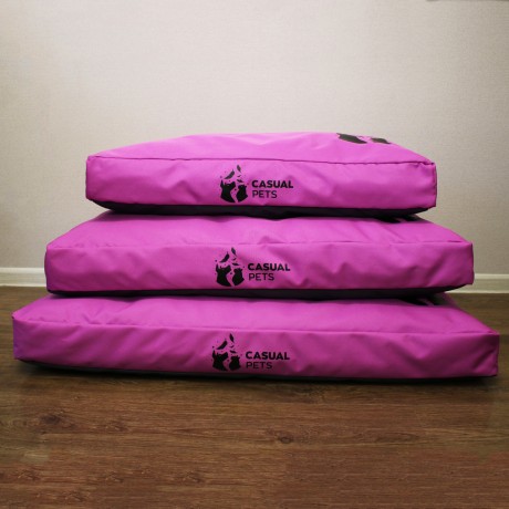Просто лежак розовый для собак средних пород со съемным чехлом Casual pets