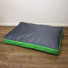 Просто лежак зеленый для собак средних пород со съемным чехлом Casual pets