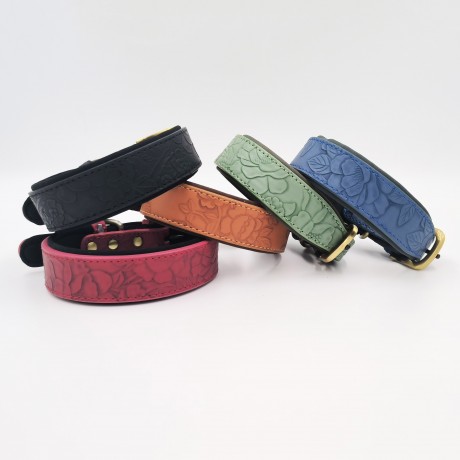 Широкий ошейник для собак средних и крупных пород. Обхват шеи 34 - 44 см, ширина 3,5 см